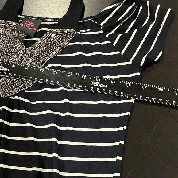 ❤️ 2/$11 Bebe Y2K Bead Embellished Halter Black White Striped Womens Top size XS - Picture 7 of 8